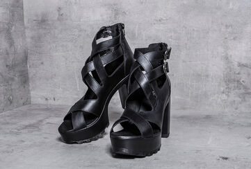 Maak jouw look compleet! / Ontdek schoenen
