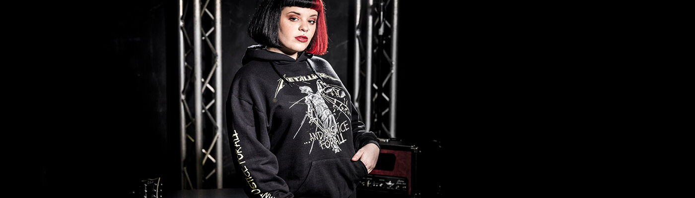 Nu in de sale: hoodies! / Grijp die van jou – zolang de voorraad strekt. / Bespaar nu!