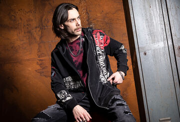 Rock Rebel by EMP / Scoor het nu!
